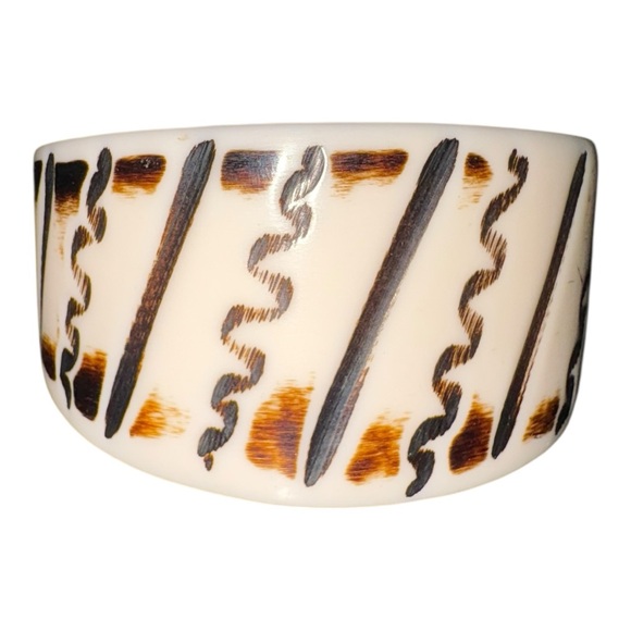 Vintage Carved Horn Bangle Bracelet Burn Etched Tribal Boho Chunky J17